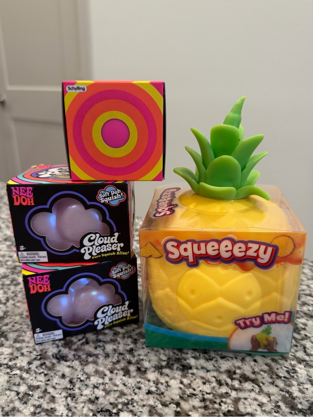 Nee Doh Cloud Pleaser, pink color changing & Squeeezy Fidget Toys Lot